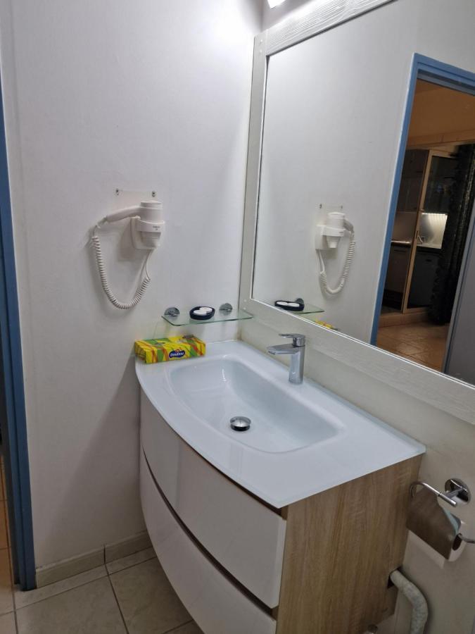 Appartement Spacieux Vue Sur Mer La Trinite Luaran gambar